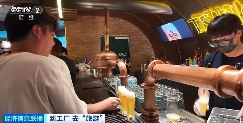 _门票秒“售罄”！千万人次涌入！逛工厂，爆火出圈_门票秒“售罄”！千万人次涌入！逛工厂，爆火出圈