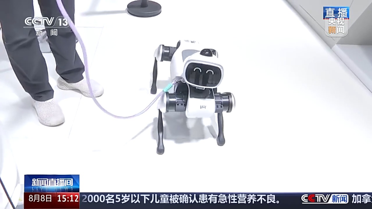 跳舞家务小能手_做家务的男人同款跳舞机_