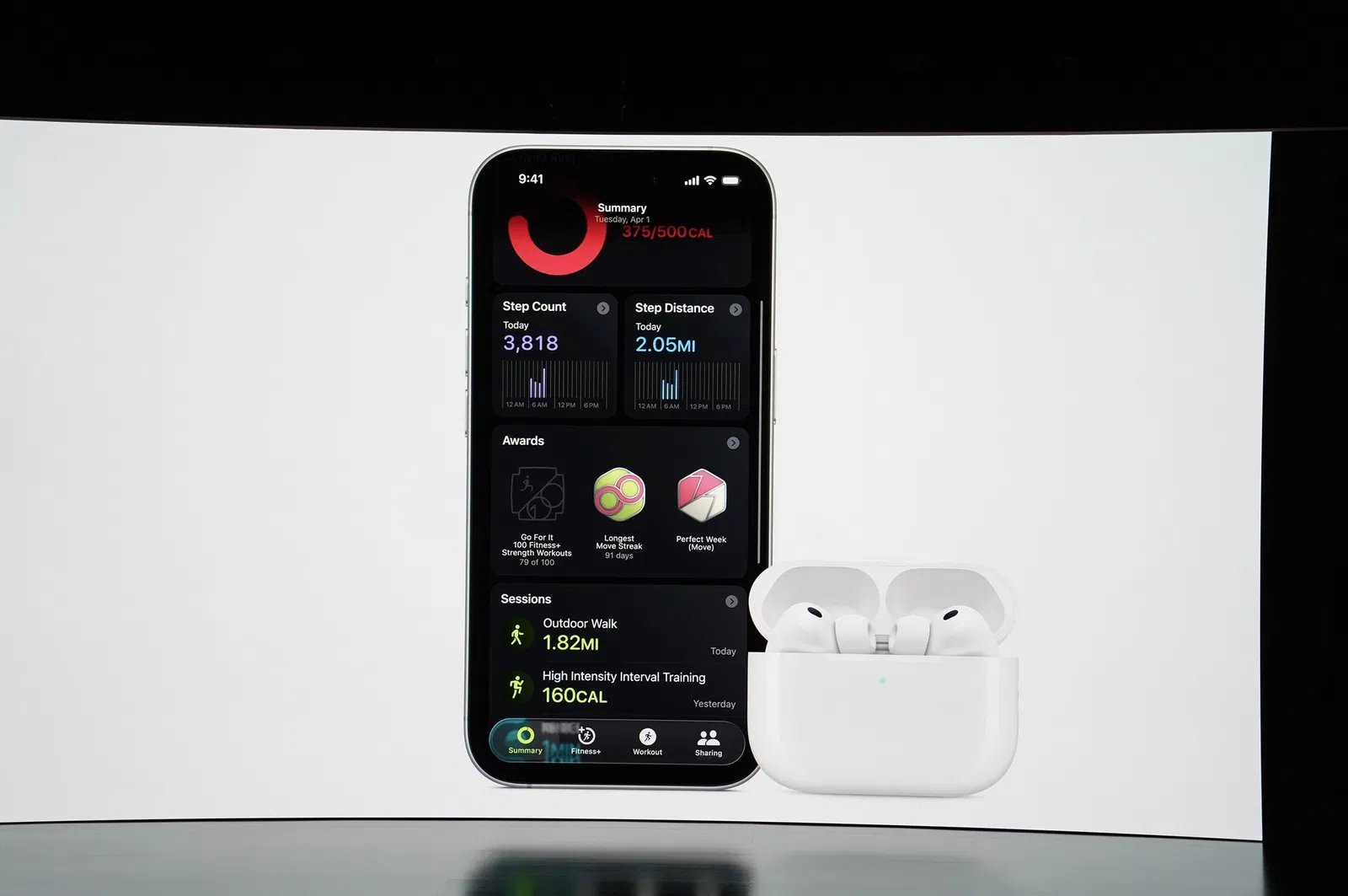 苹果发布iPhone 17搭载A19芯片 史上最薄款国行版起售价7999元！eSIM成焦点！还有这些新品__苹果发布iPhone 17搭载A19芯片 史上最薄款国行版起售价7999元！eSIM成焦点！还有这些新品