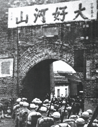 八月十五日，永远值得铭记（时空对话·特别策划） ——抗战老兵讲述夺取伟大胜利的故事__八月十五日，永远值得铭记（时空对话·特别策划） ——抗战老兵讲述夺取伟大胜利的故事