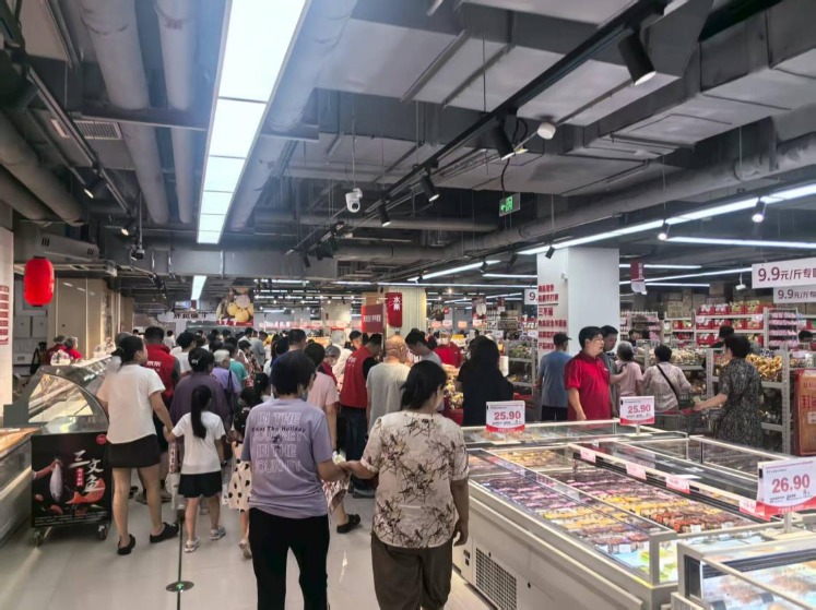 京东阿里之争__京东涿州首店开业 美团阿里加速布局 零售巨头角逐硬折扣超市