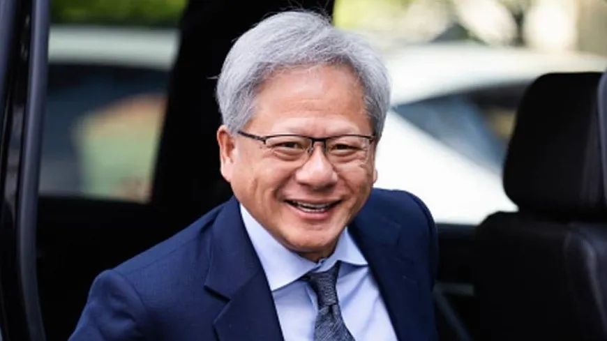 黄仁勋48小时内接连到访北京上海，释放了什么信号？