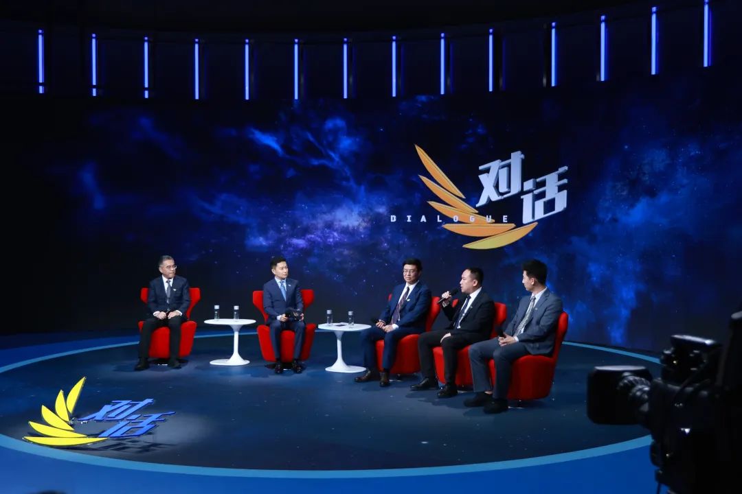 “人形机器人数量或超人类” ？这场对话，信息量巨大