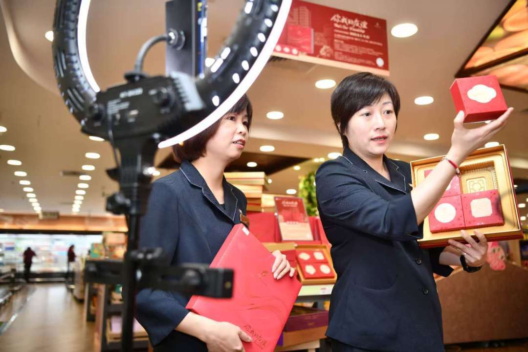 品质保证与情感价值兼备，广百股份首推自有品牌月饼__品质保证与情感价值兼备，广百股份首推自有品牌月饼